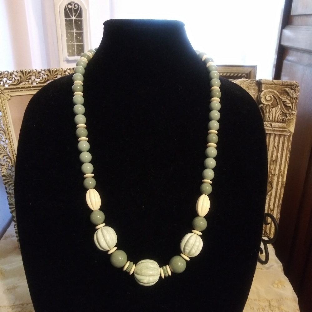 Vintage Sage & Cream Plastic Bead Necklace